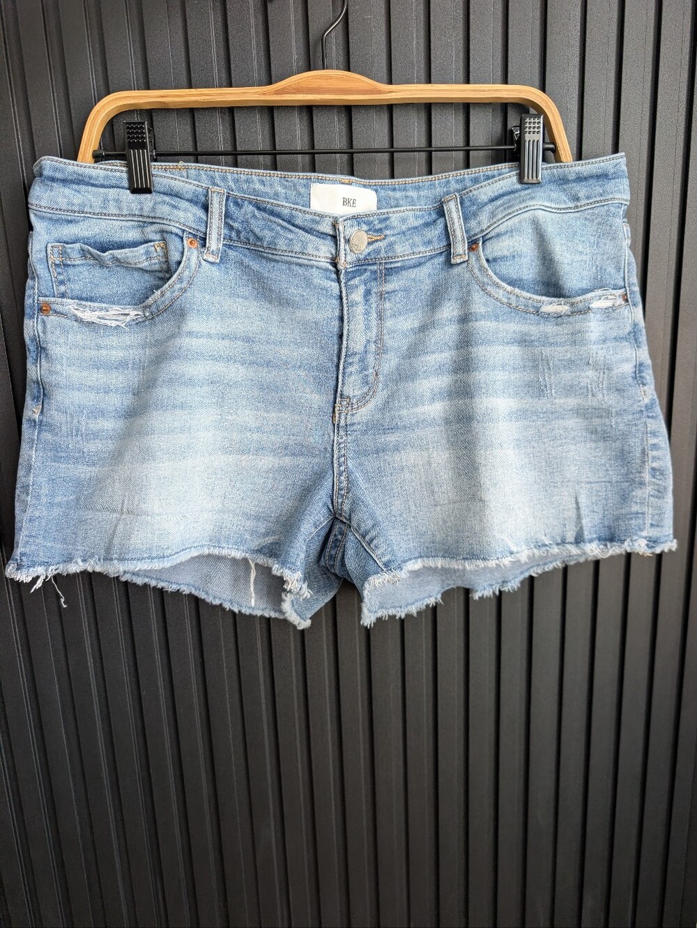 BKE Stella Light Blue Distressed Denim Cutoff Shorts | Size 34